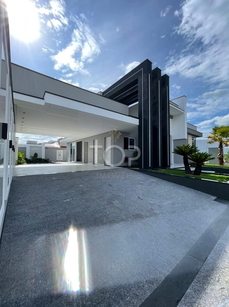 Casa Alto Padrão em Tijucas