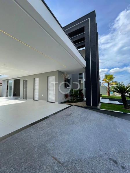 Casa Alto Padrão em Tijucas: 9ª foto da galeria de imagens do imóvel