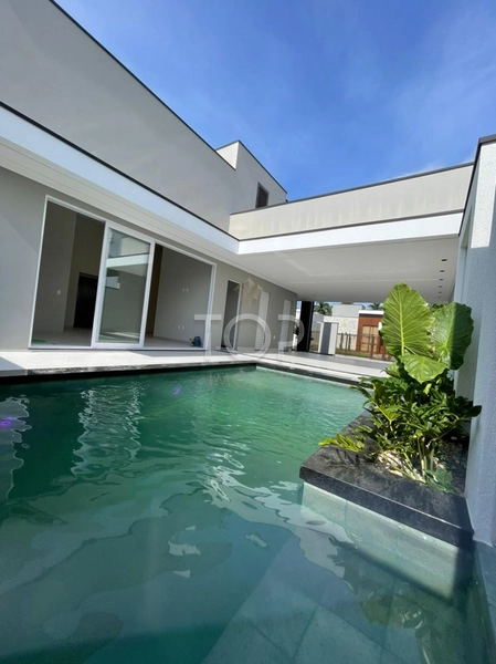 Casa Alto Padrão em Tijucas: 11ª foto da galeria de imagens do imóvel