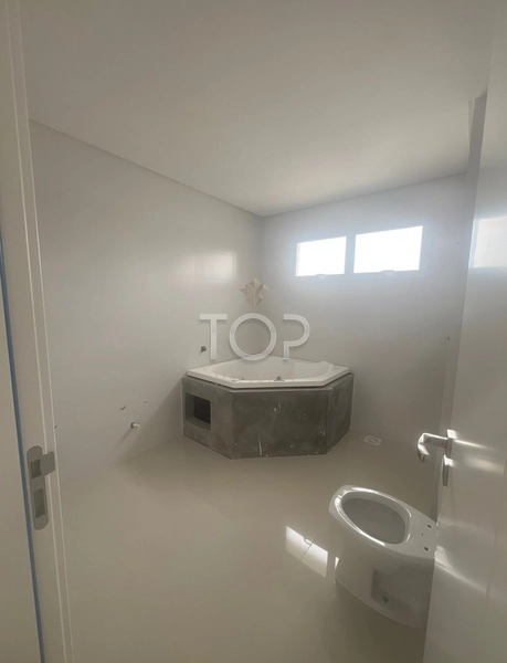 QUADRA MAR PRONTO PARA MORAR EM MEIA PRAIA: 16ª foto da galeria de imagens do imóvel