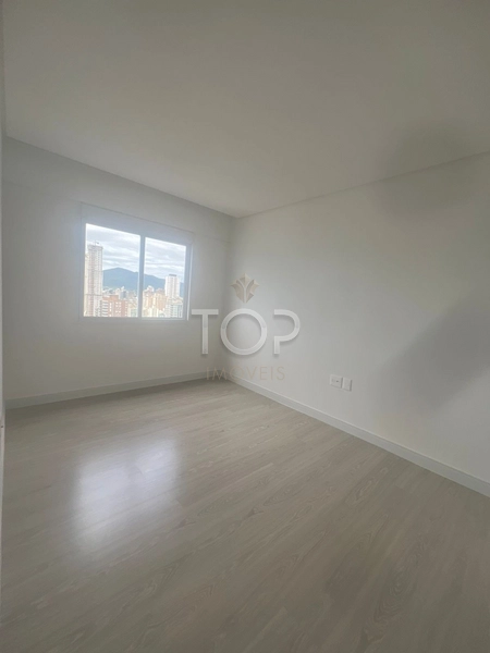 QUADRA MAR PRONTO PARA MORAR EM MEIA PRAIA: 13ª foto da galeria de imagens do imóvel