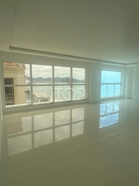 QUADRA MAR PRONTO PARA MORAR EM MEIA PRAIA: 2ª foto da galeria de imagens do imóvel