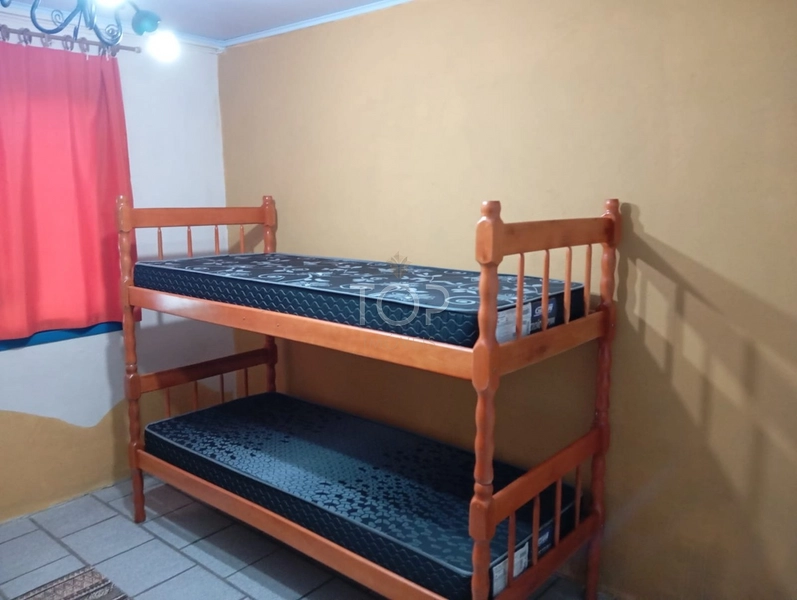 CASA EM BOMBINHAS: 6ª foto da galeria de imagens do imóvel