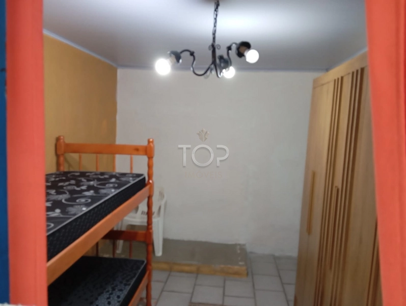 CASA EM BOMBINHAS: 7ª foto da galeria de imagens do imóvel