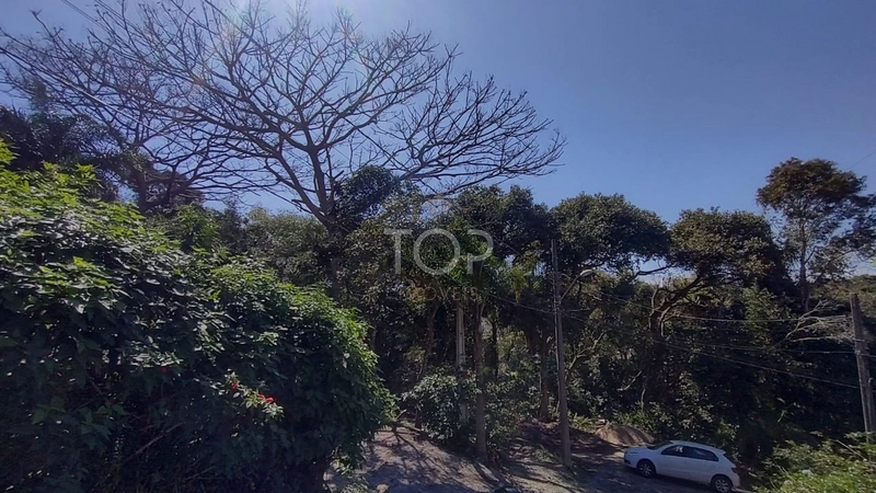 CASA EM BOMBINHAS: 22ª foto da galeria de imagens do imóvel