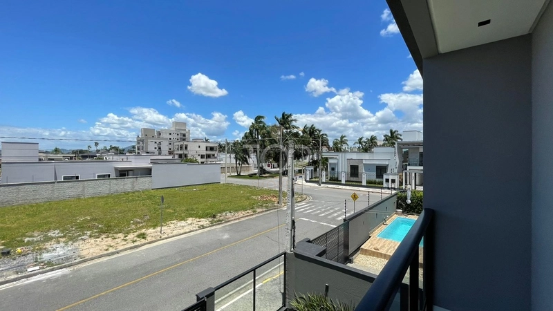 Sobrado Novo em Tijucas: 14ª foto da galeria de imagens do imóvel