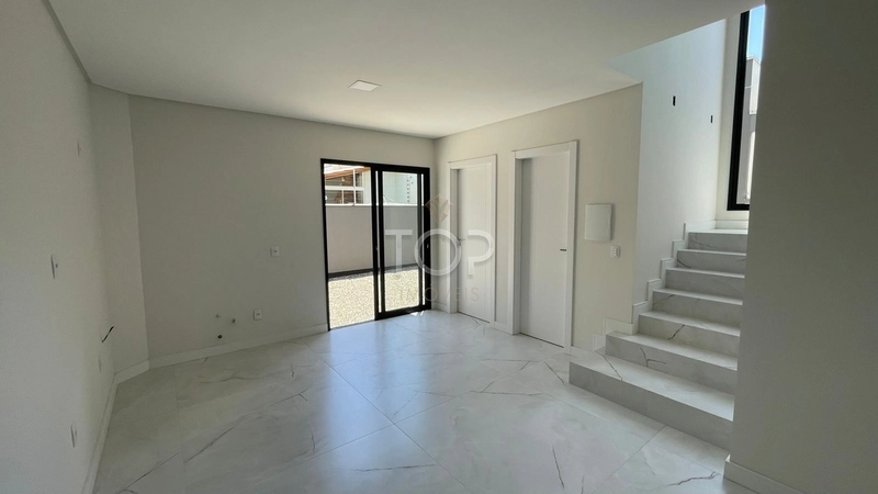 Sobrado Novo em Tijucas: 4ª foto da galeria de imagens do imóvel