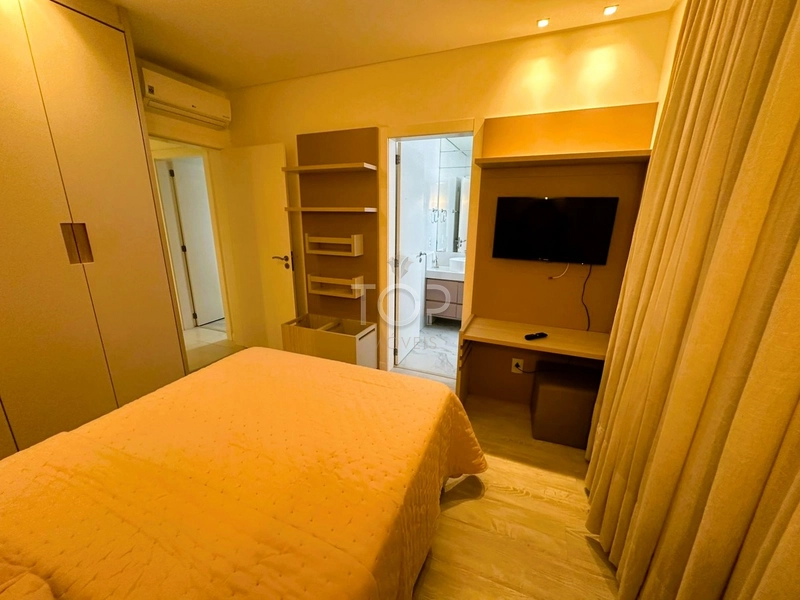 QUADRA MAR MOBILIADO EM MEIA PRAIA: 20ª foto da galeria de imagens do imóvel