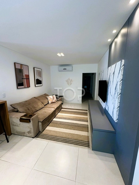 QUADRA MAR MOBILIADO EM MEIA PRAIA: 3ª foto da galeria de imagens do imóvel