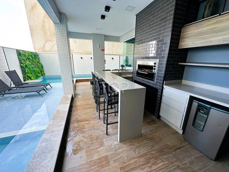 QUADRA MAR MOBILIADO EM MEIA PRAIA: 15ª foto da galeria de imagens do imóvel