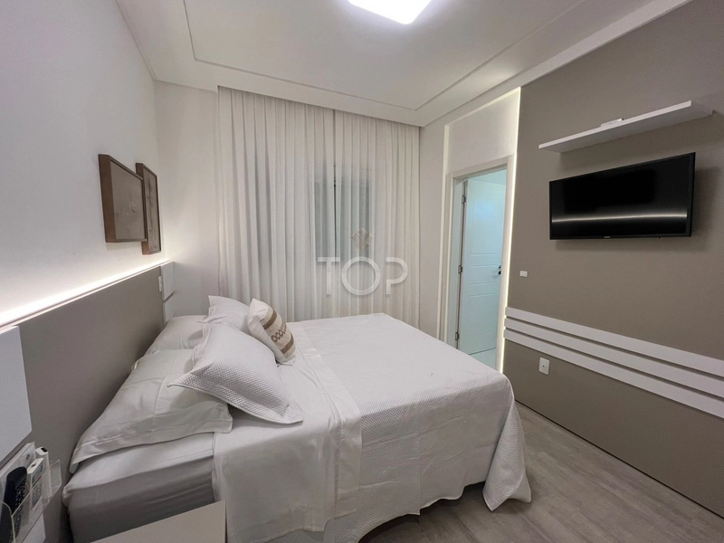 APARTAMENTO QUADRA MAR NA MEIA PRAIA NOVO FINAMENTE MOBILIADO: 11ª foto da galeria de imagens do imóvel