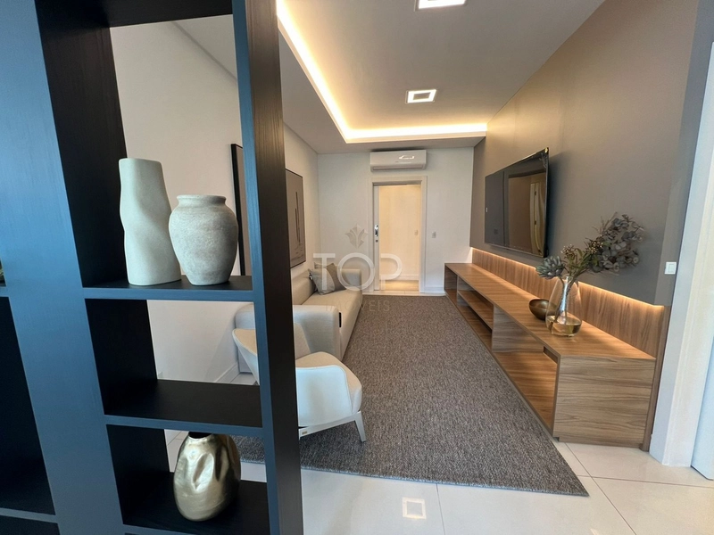 APARTAMENTO QUADRA MAR NA MEIA PRAIA NOVO FINAMENTE MOBILIADO: 7ª foto da galeria de imagens do imóvel