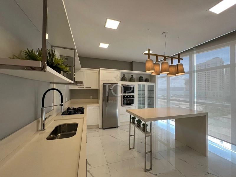 APARTAMENTO QUADRA MAR NA MEIA PRAIA NOVO FINAMENTE MOBILIADO: 16ª foto da galeria de imagens do imóvel