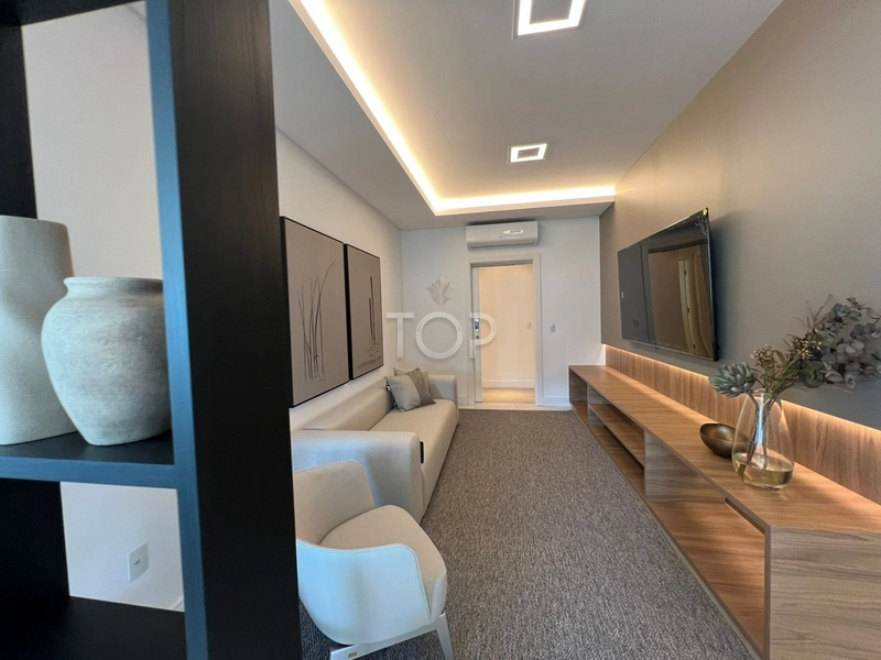 APARTAMENTO QUADRA MAR NA MEIA PRAIA NOVO FINAMENTE MOBILIADO: 8ª foto da galeria de imagens do imóvel