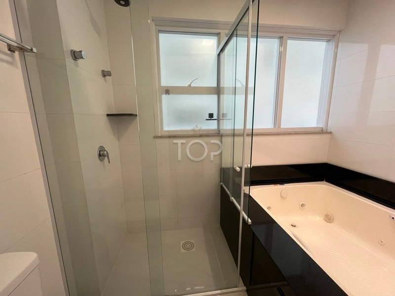 APARTAMENTO QUADRA MAR NA MEIA PRAIA NOVO FINAMENTE MOBILIADO: 12ª foto da galeria de imagens do imóvel