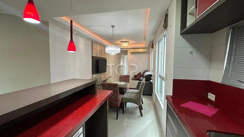 MOBILIADO EM MEIA PRAIA: 12ª foto da galeria de imagens do imóvel