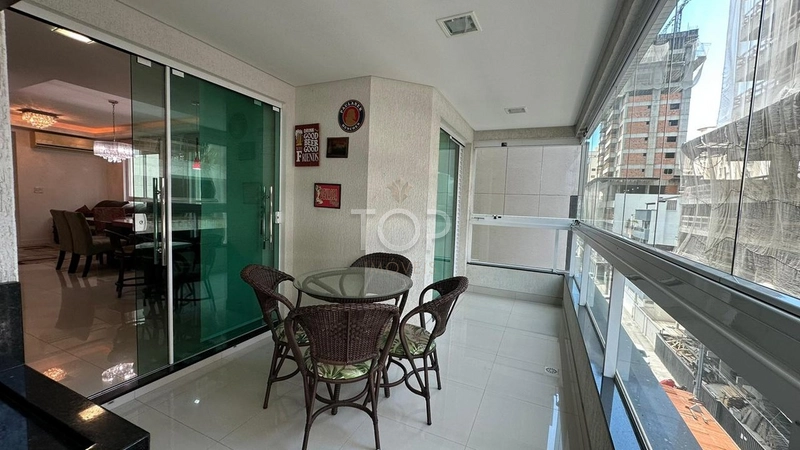 MOBILIADO EM MEIA PRAIA: 1ª foto da galeria de imagens do imóvel