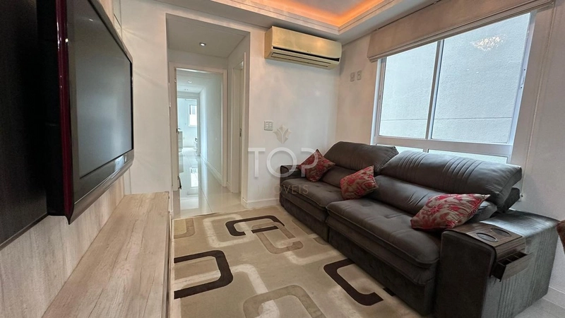 MOBILIADO EM MEIA PRAIA: 19ª foto da galeria de imagens do imóvel