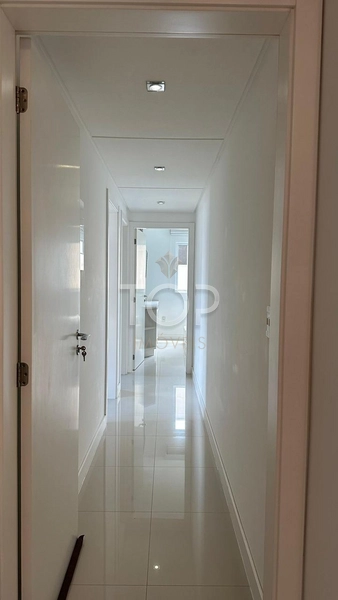 MOBILIADO EM MEIA PRAIA: 20ª foto da galeria de imagens do imóvel