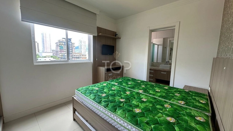 MOBILIADO EM MEIA PRAIA: 18ª foto da galeria de imagens do imóvel