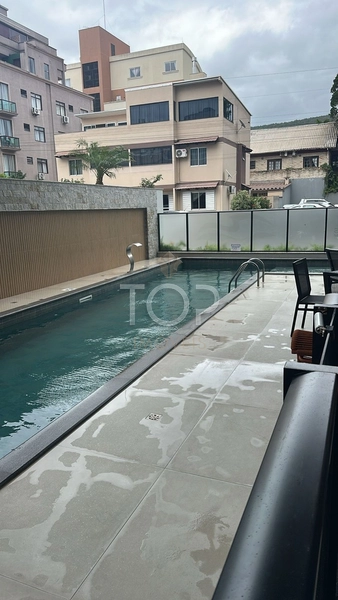 APARTAMENTO PROXIMO AO MAR EM BOMBINHAS: 1ª foto da galeria de imagens do imóvel