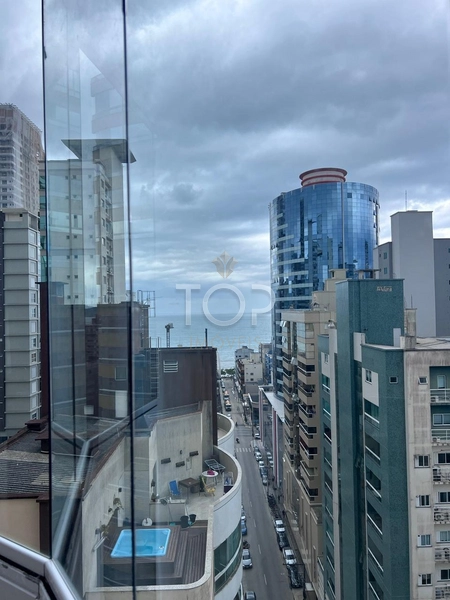 MOBILIADO EM MEIA PRAIA: 22ª foto da galeria de imagens do imóvel