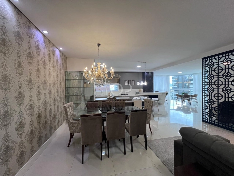 MOBILIADO EM MEIA PRAIA: 20ª foto da galeria de imagens do imóvel