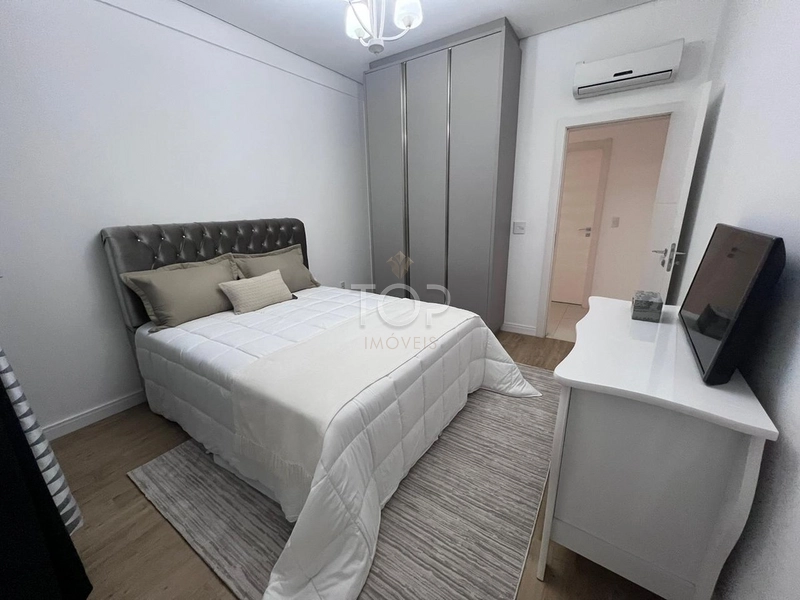 MOBILIADO EM MEIA PRAIA: 13ª foto da galeria de imagens do imóvel