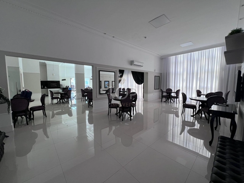 MOBILIADO EM MEIA PRAIA: 41ª foto da galeria de imagens do imóvel