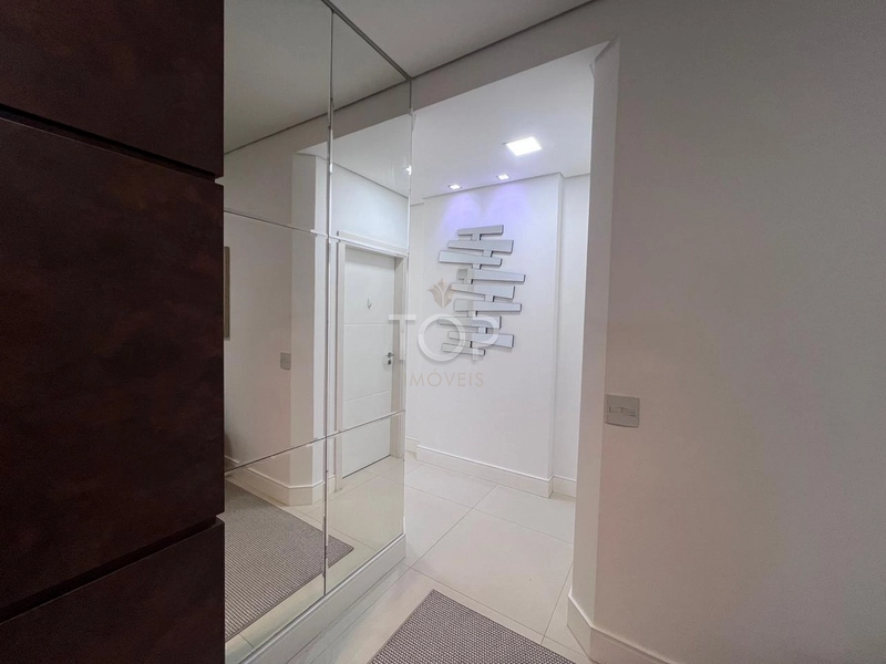 MOBILIADO EM MEIA PRAIA: 12ª foto da galeria de imagens do imóvel