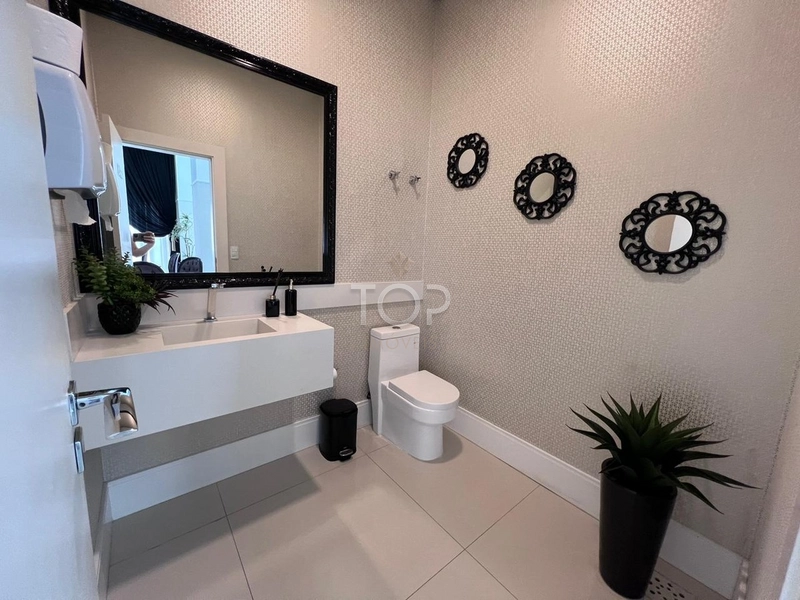 MOBILIADO EM MEIA PRAIA: 9ª foto da galeria de imagens do imóvel