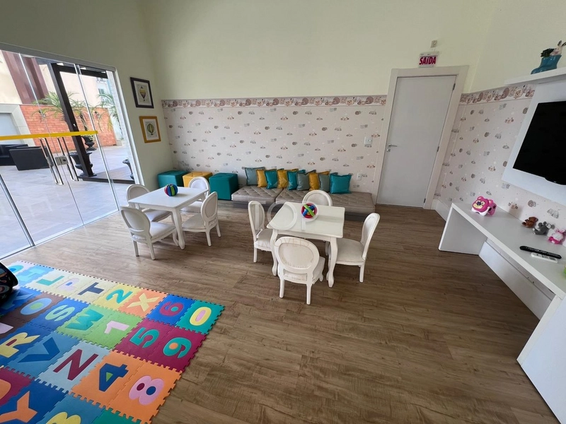 MOBILIADO EM MEIA PRAIA: 7ª foto da galeria de imagens do imóvel