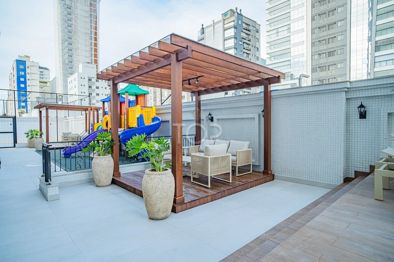 APARTAMENTO PRONTO COM VISTA MAR EM MEIA PRAIA: 15ª foto da galeria de imagens do imóvel