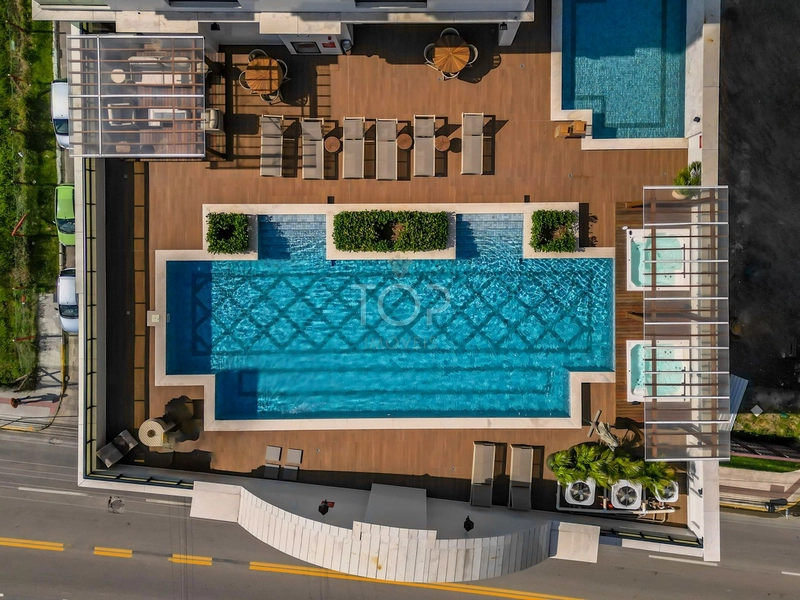 APARTAMENTO PRONTO COM VISTA MAR EM MEIA PRAIA: 5ª foto da galeria de imagens do imóvel