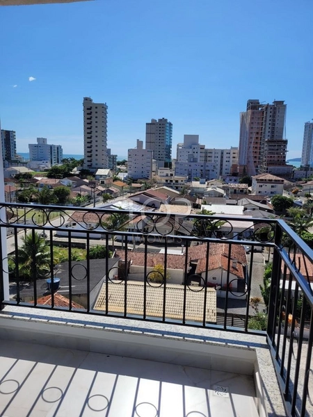 MOBILIADO EM PORTO BELO