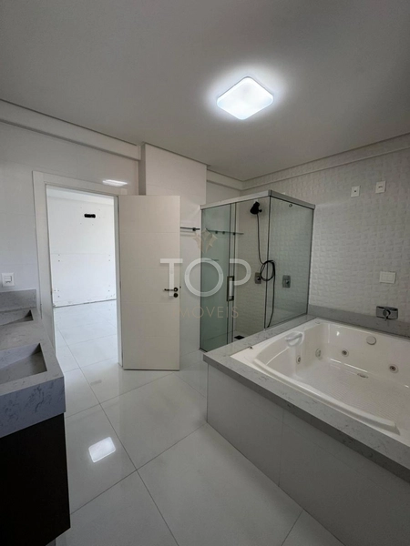 PRONTO PARA MORAR EM MEIA PRAIA: 30ª foto da galeria de imagens do imóvel