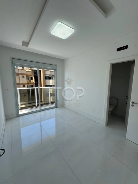 PRONTO PARA MORAR EM MEIA PRAIA: 37ª foto da galeria de imagens do imóvel