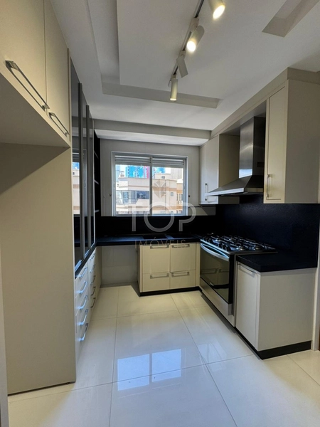 PRONTO PARA MORAR EM MEIA PRAIA: 22ª foto da galeria de imagens do imóvel