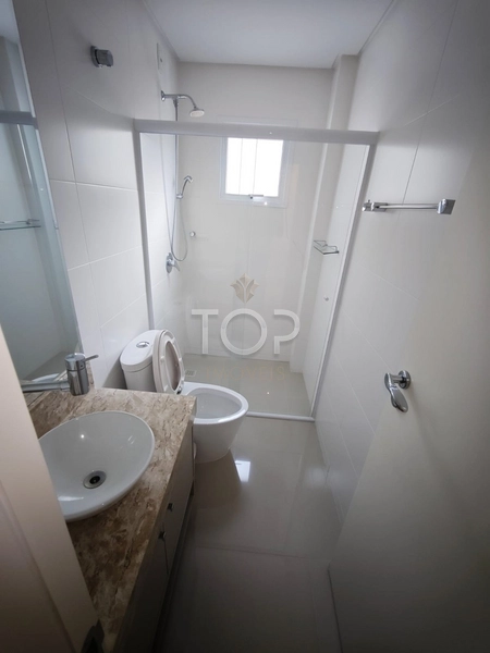 MOBILIADO EM MEIA PRAIA: 13ª foto da galeria de imagens do imóvel