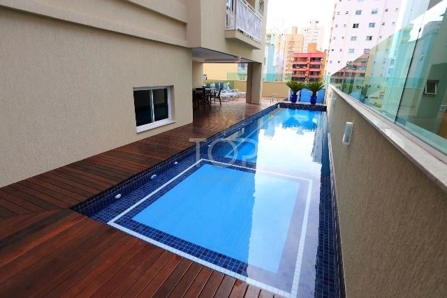 MOBILIADO EM MEIA PRAIA: 18ª foto da galeria de imagens do imóvel