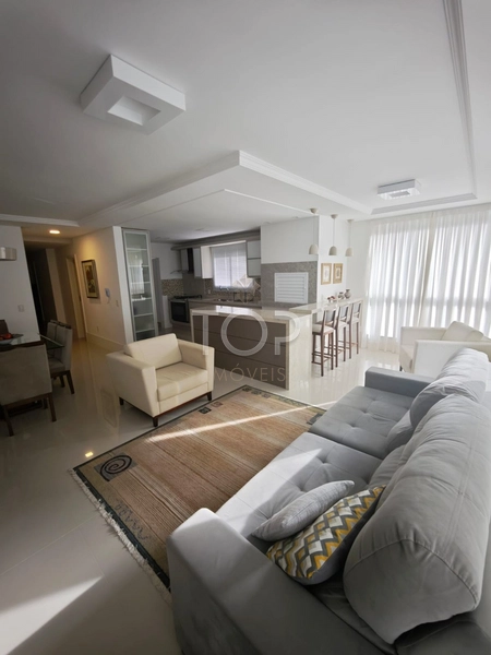 MOBILIADO EM MEIA PRAIA: 1ª foto da galeria de imagens do imóvel