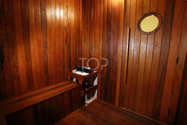 MOBILIADO EM MEIA PRAIA: 24ª foto da galeria de imagens do imóvel