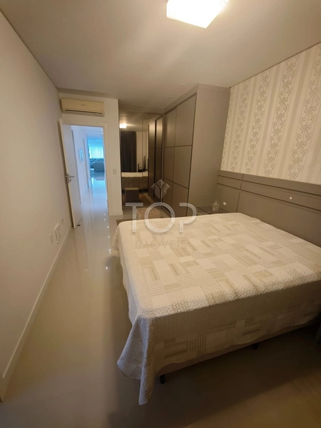 MOBILIADO EM MEIA PRAIA: 11ª foto da galeria de imagens do imóvel