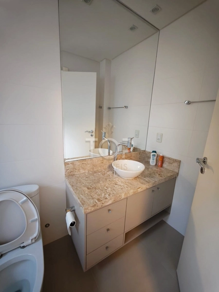 MOBILIADO EM MEIA PRAIA: 16ª foto da galeria de imagens do imóvel