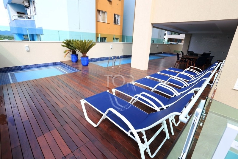 MOBILIADO EM MEIA PRAIA: 22ª foto da galeria de imagens do imóvel