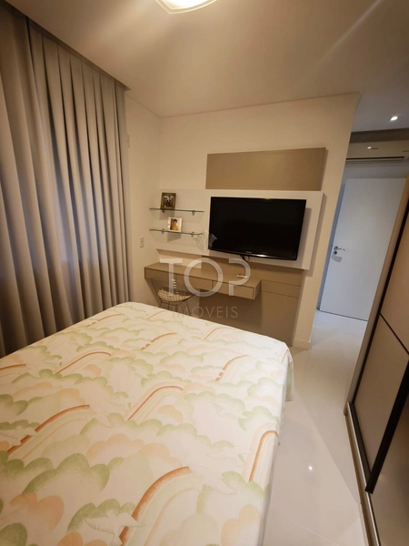 MOBILIADO EM MEIA PRAIA: 17ª foto da galeria de imagens do imóvel