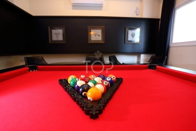 MOBILIADO EM MEIA PRAIA: 25ª foto da galeria de imagens do imóvel