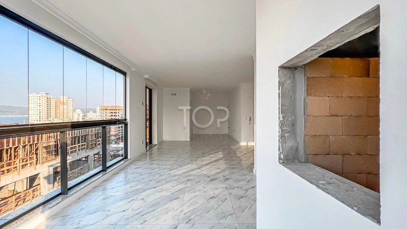 PRONTO PARA MORAR COM VISTA PARA O MAR EM PORTO BELO: 3ª foto da galeria de imagens do imóvel