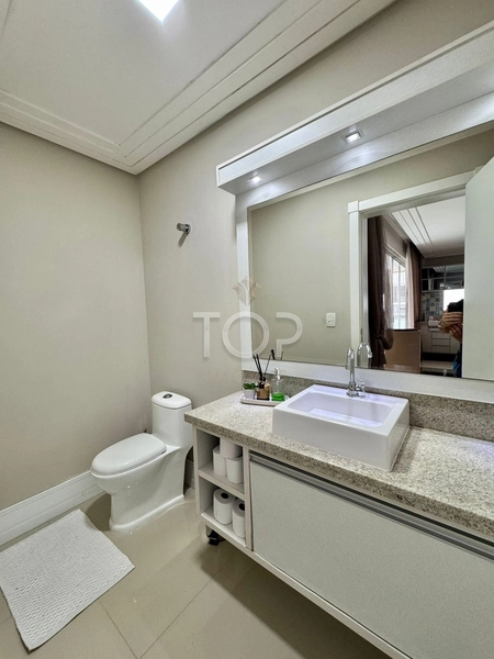 APARTAMENTO MOBILIADO COM VISTA MAR EM MEIA PRAIA: 11ª foto da galeria de imagens do imóvel