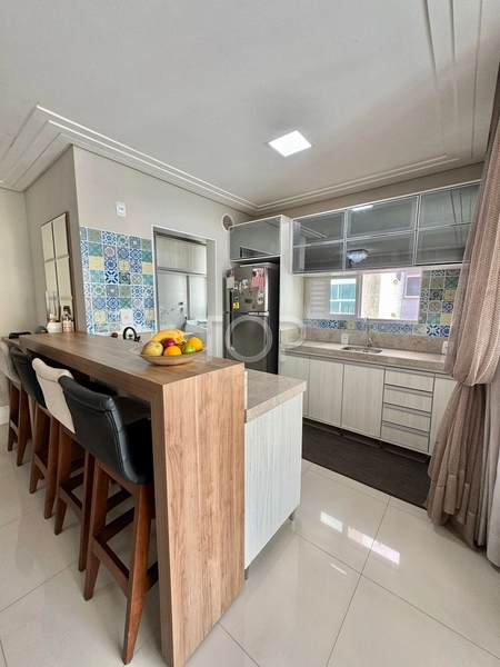 APARTAMENTO MOBILIADO COM VISTA MAR EM MEIA PRAIA: 14ª foto da galeria de imagens do imóvel